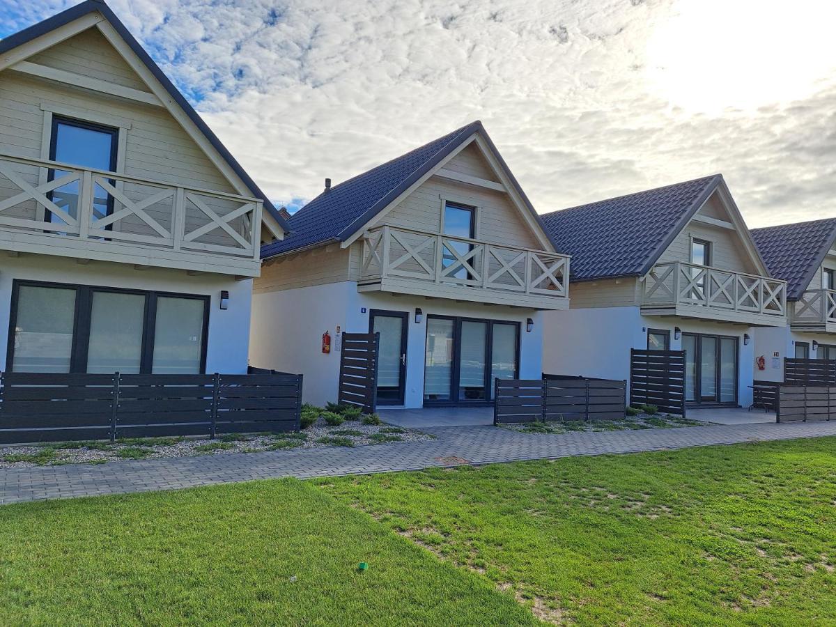 Villa Jantarovnia Extérieur photo